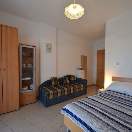 Apartments & Room Matic Malinska Extérieur photo