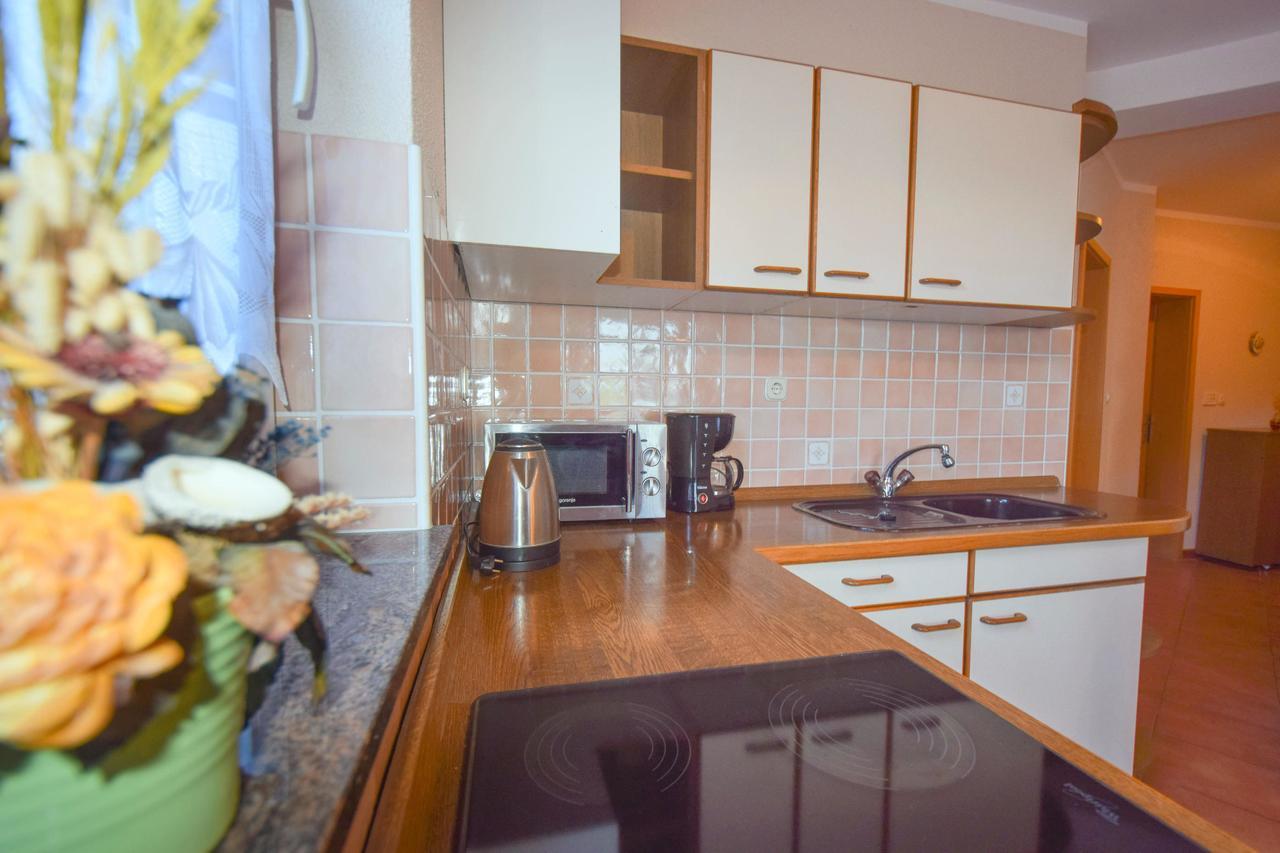 Apartments & Room Matic Malinska Extérieur photo