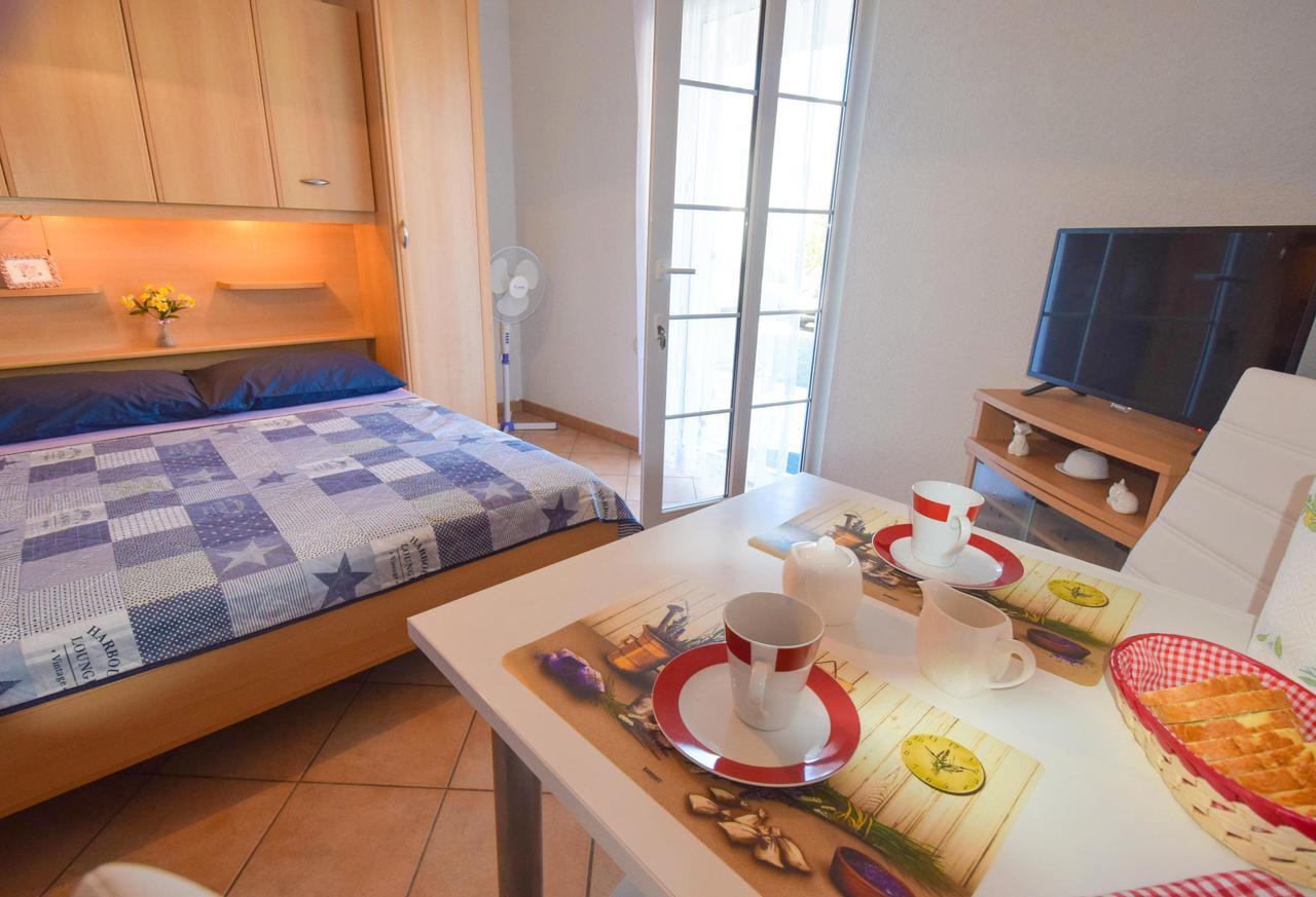 Apartments & Room Matic Malinska Extérieur photo