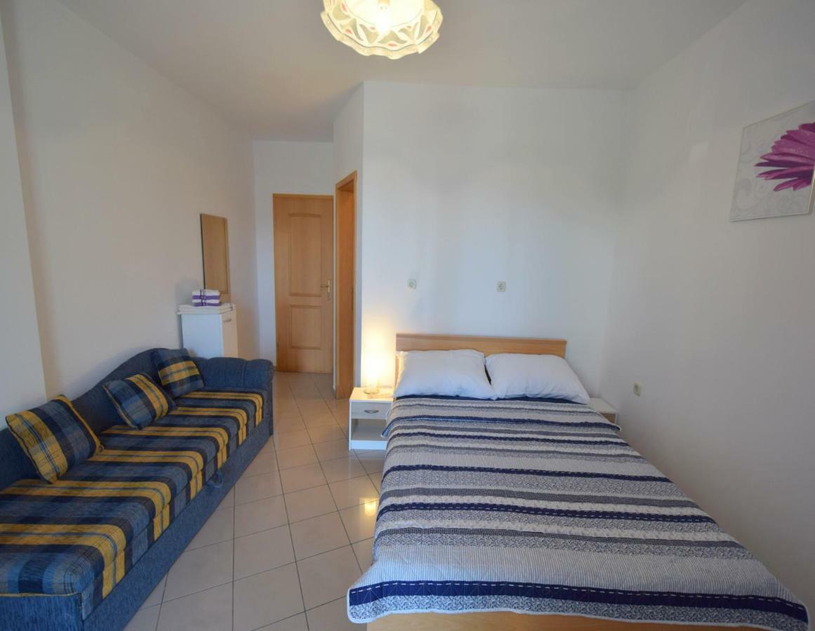 Apartments & Room Matic Malinska Extérieur photo